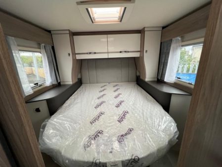 2023 Swift Voyager 594