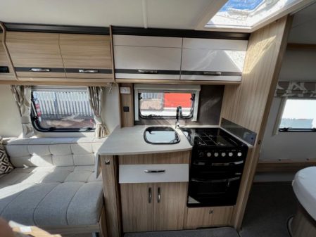 2017 Coachman Pastiche 575