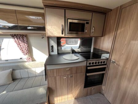 2017 Swift Conqueror 650
inc 4 motor mover