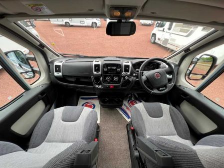 2019 Swift Searcher 664