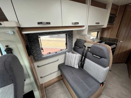 2019 Swift Searcher 664