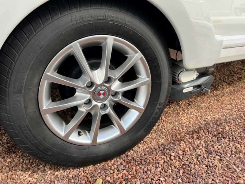 2022 Coachman Acadia 565
Incl Mover