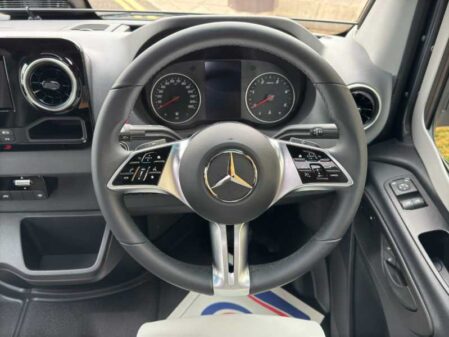 2025 Hymer ML-T 570 Crossover