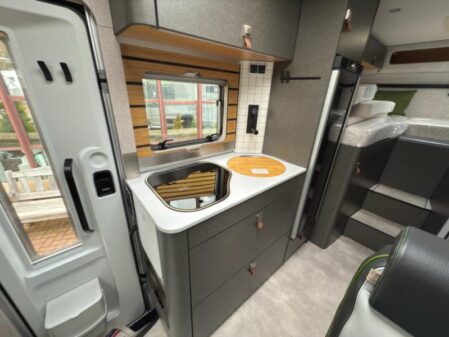 2025 Hymer ML-T 570 Crossover