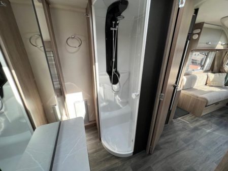 2023 Swift CHALLENGER 650 SE
