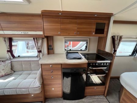 2015 Elddis Affinity 554