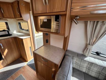 2014 Lunar Stellar 400