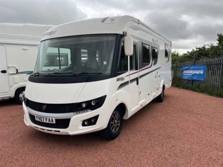 2017 Rapido 8096DF Auto