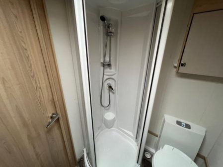 2016 Elddis Platinum 175