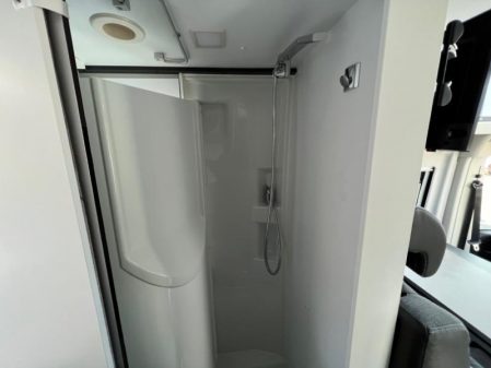 2022 Adria Twin 640 SGX Automatic