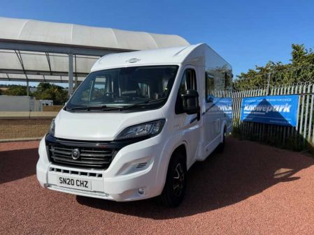 2020 Carado V337