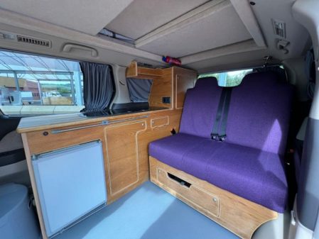2002 Toyota Alphard