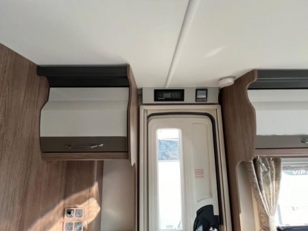 2024 Coachman VIP 675
