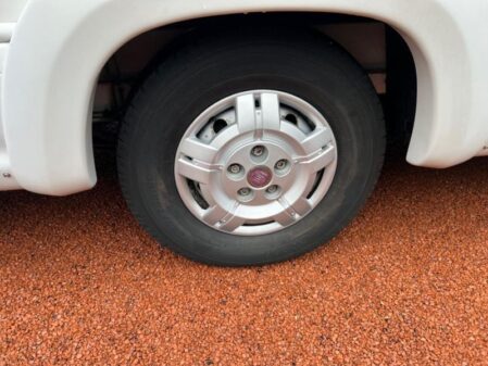 2008 Auto-Trail Apache 700