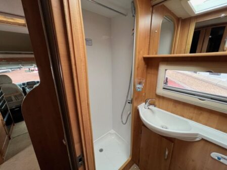 2008 Auto-Trail Apache 700