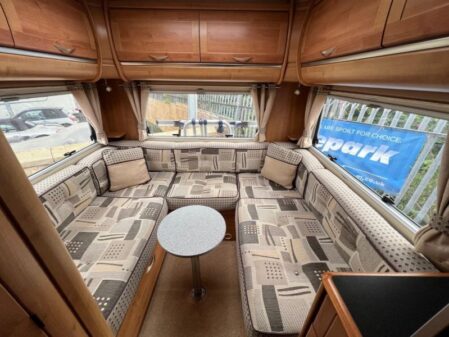 2008 Auto-Trail Apache 700