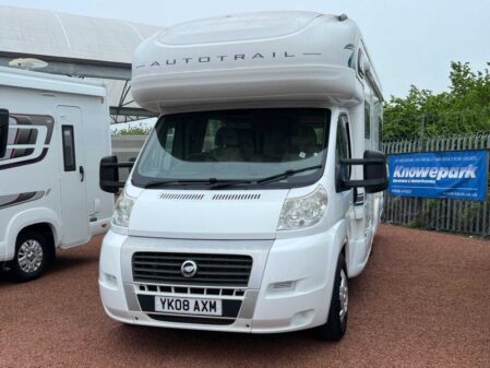 2008 Auto-Trail Apache 700