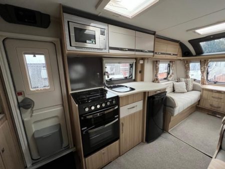 2017 Coachman Pastiche 520