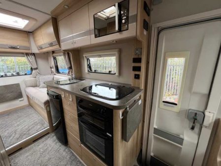 2019 Elddis Explorer 196