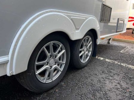 2019 Compass Connoisseur 840
