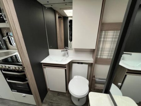 2024 Swift Challenger 650 SE
