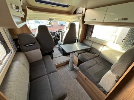 2019 Swift Escape 674 Automatic