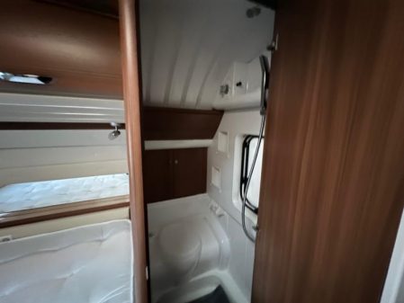 2012 Hobby UK Premium 700