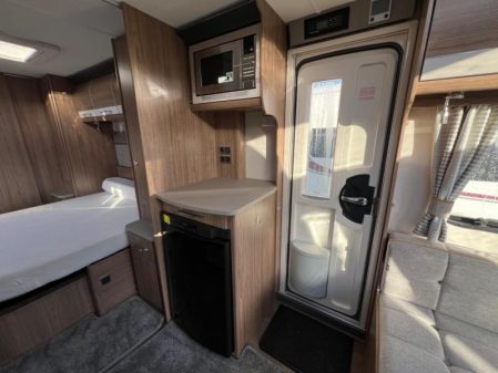 2018 Coachman VIP 575