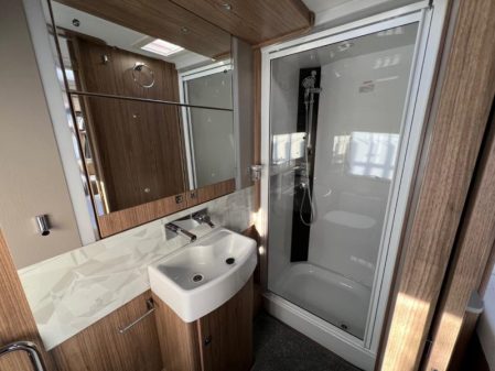 2018 Coachman VIP 575