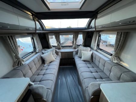 2024 Coachman VIP 520