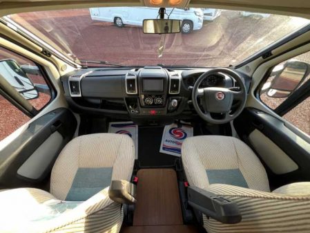 2014 Auto-Trail Tracker FB