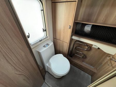 2022 Swift Elegance 845