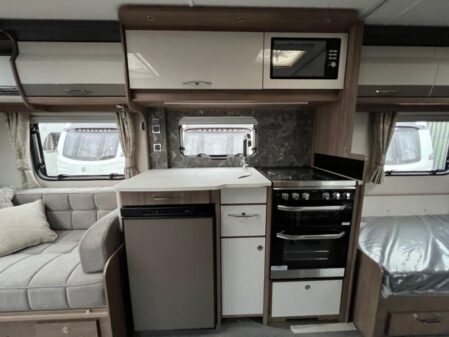 2024 Coachman VIP 565