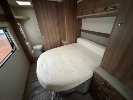 2015 Swift CHALLENGER 584