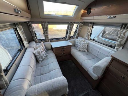 2017 Elddis Affinity 554