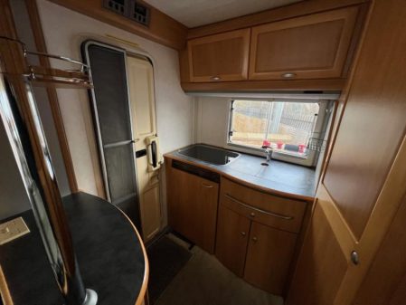 2000 Hymer B644