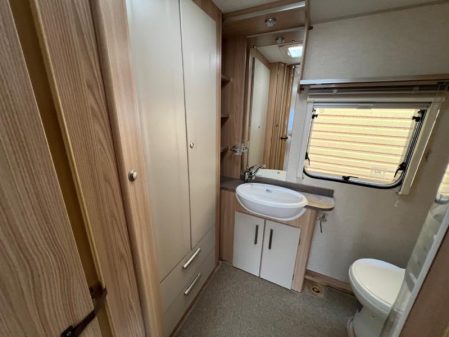 2012 Coachman Amara 520 c/w Mover