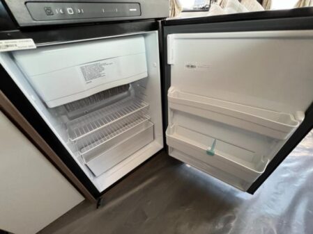 2024 Coachman VIP 460