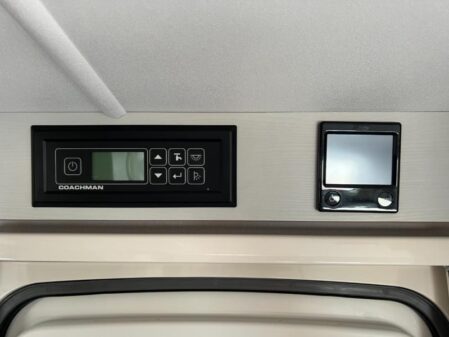 2024 Coachman VIP 460