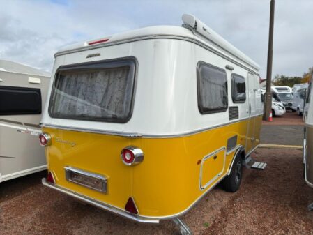 2024 Eriba Touring 530 Nugget Gold Edition