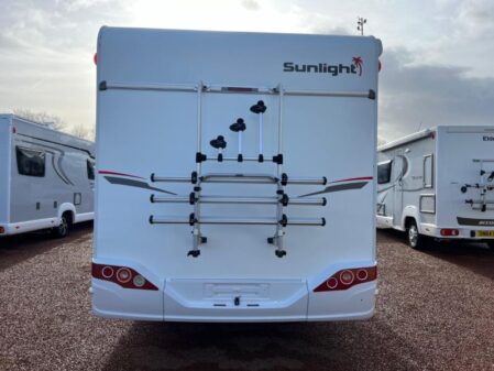 2019 Sunlight i68