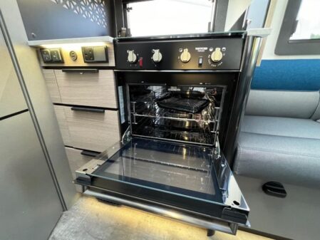 2024 Chausson X550 Exclusive Line Auto
AUTO