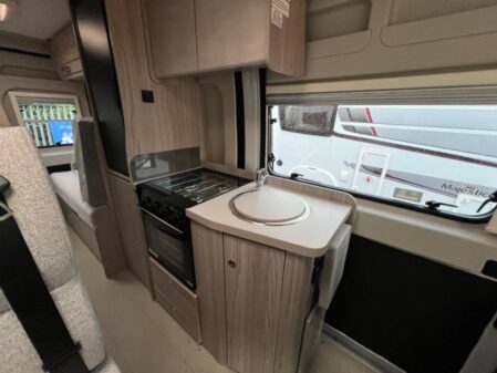 2024 Elddis Explorer CV40 Auto