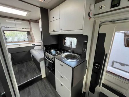 2024 Swift Voyager 574