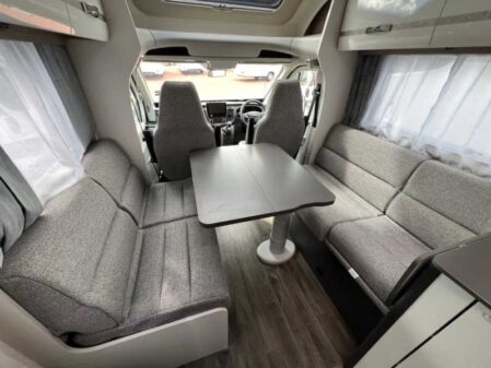 2024 Swift Voyager 584