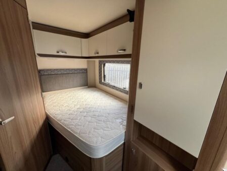 2019 Swift Searcher 664