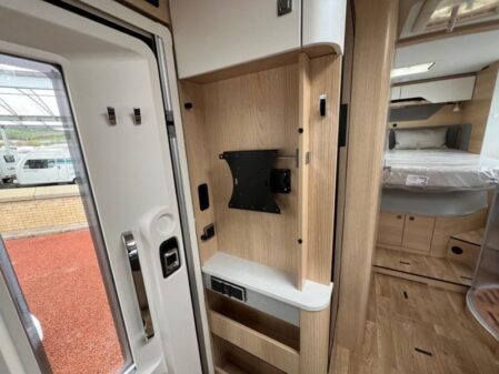 2024 Hymer BMC-I 690