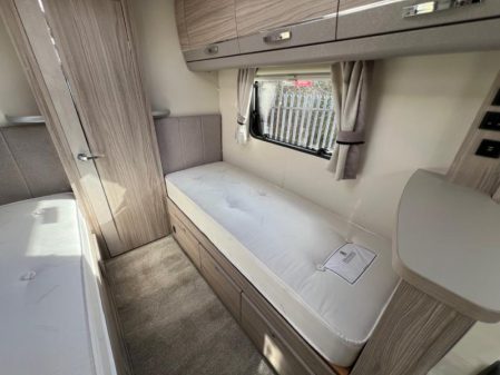 2022 Elddis Platinum 185