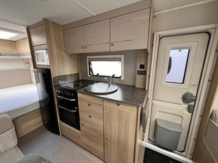 2018 Elddis Supreme 840