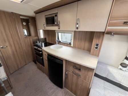 2015 Swift Challenger Sport 524
m/mover